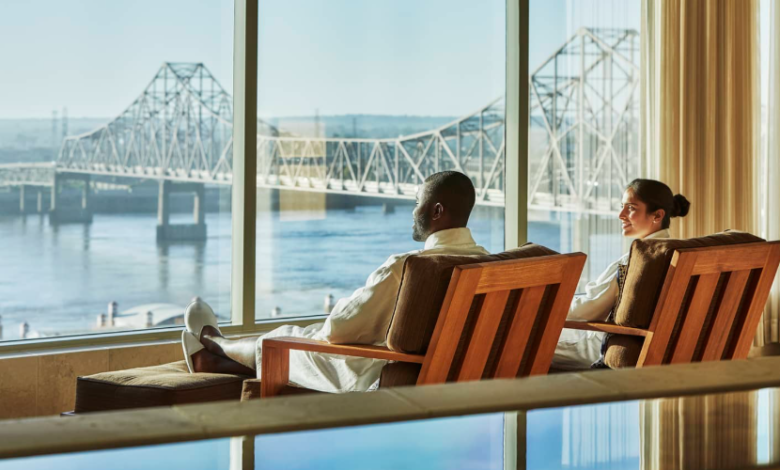 Embracing the Changing Seasons With St. Louis Park Hotel Getaways